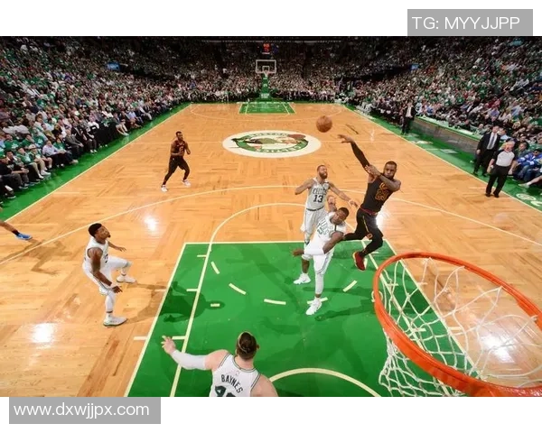 骑士与凯尔特人经典对决中的十佳精彩瞬间回顾 骑士与凯尔特人经典对决中的十佳精彩瞬间回顾